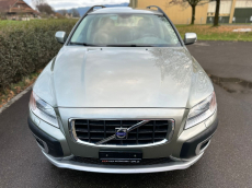 VOLVO XC70 D5 AWD Momentum