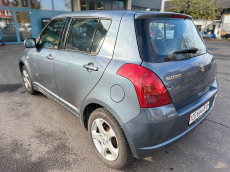 SUZUKI Swift 1.3i 16V GL Top 4x4