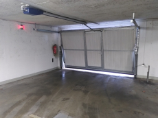 Auto Stellplatz, Parkplatz in Tiefgarage, Garage, Einstellhalle