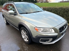 VOLVO XC70 D5 AWD Momentum