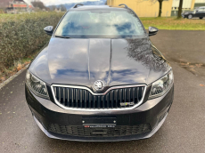 SKODA Octavia Combi 2.0 TSI RS Prag