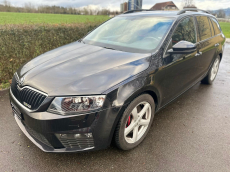 SKODA Octavia Combi 2.0 TSI RS Prag