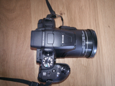 Nikon Coolpix B700