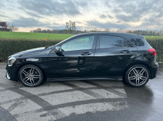 MERCEDES-BENZ A 180 AMG Line 7G-DCT