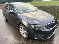 SKODA Octavia Combi 2.0 TSI RS Prag