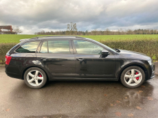 SKODA Octavia Combi 2.0 TSI RS Prag