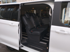 Ford Tourneo Bus 320 L1 Titanium 4x4   