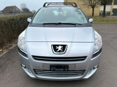 PEUGEOT 5008 1.6 16V T Family