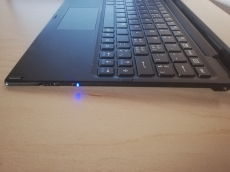 Bluetooth Tastatur mit Touchpad Sony BKB50