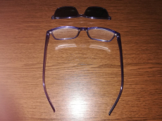 2-in-1 Lesebrille mit getöntem Magnet Sonnenclip