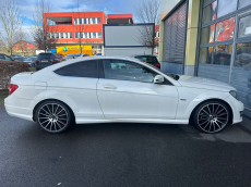 MERCEDES-BENZ C 220 CDI AMG Line Coupé 7G-Tronic White Edition1