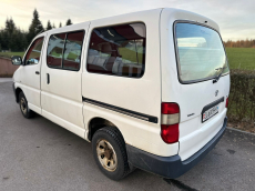 TOYOTA Hiace D-4D Van 4WD SWB