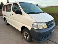 TOYOTA Hiace D-4D Van 4WD SWB