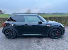 MINI Mini Cooper John Mini Cooper Works Steptronic