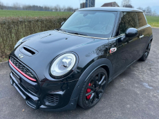 MINI Mini Cooper John Mini Cooper Works Steptronic