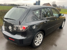 MAZDA 3 1.6 16V Exclusive