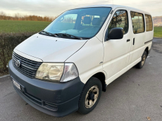 TOYOTA Hiace D-4D Van 4WD SWB