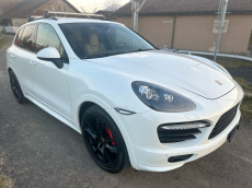 PORSCHE Cayenne GTS