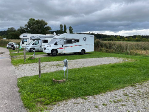 Garage/Scheune/gedeckter Parkplatz für Wohnmobil