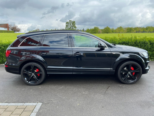 AUDI Q7 3.0 TDI quattro tiptronic