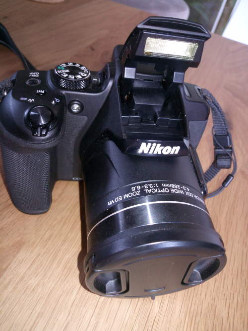 Nikon Coolpix B700