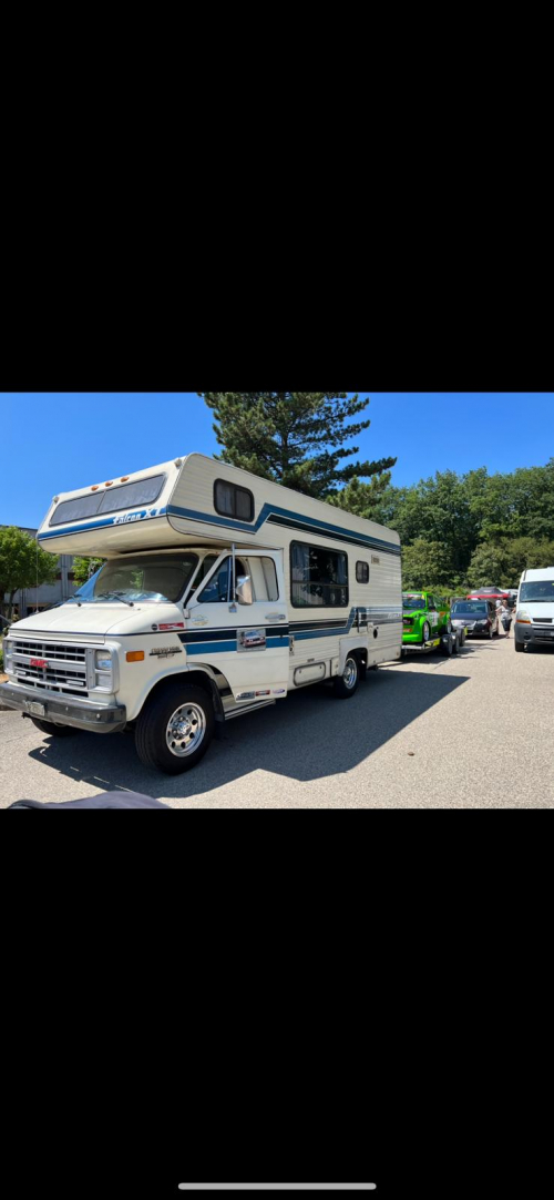 Camper Chevrolet Cutaway