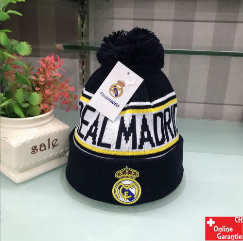 Real Madrid Fan Mütze Bommel Beanie Fussball Fanartikel Spanien