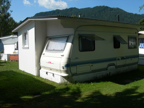 Wohnwagen mit festem Standplatz am Sihlsee (8844 Euthal Kt. SZ)