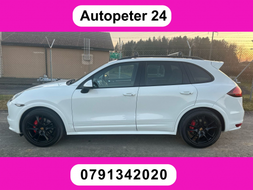 PORSCHE Cayenne GTS